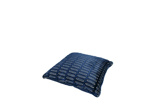 Kussen blauw (ruitjesmotief)